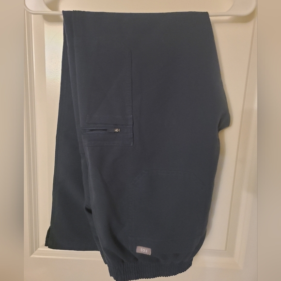 Figs Medium Women's Scrub Pants in Dark Harbor - Picture 4 of 4